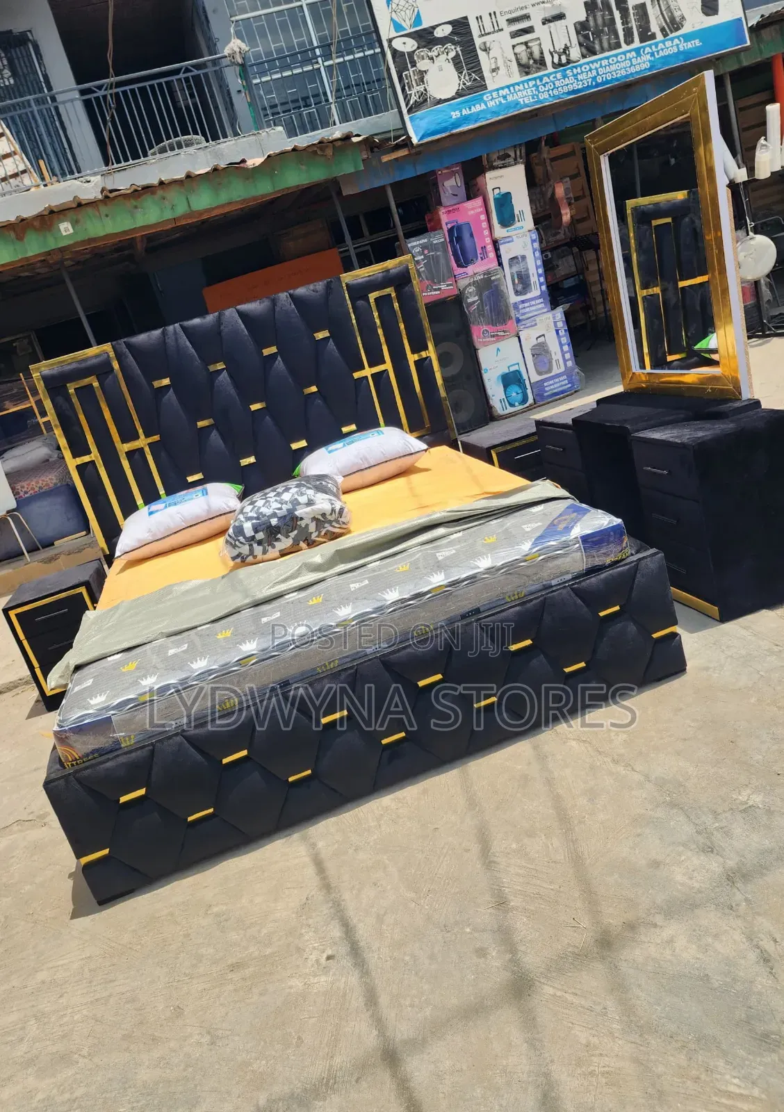 Complete Comfortable Quality Sets Of Upholstery Padded Bedframe
