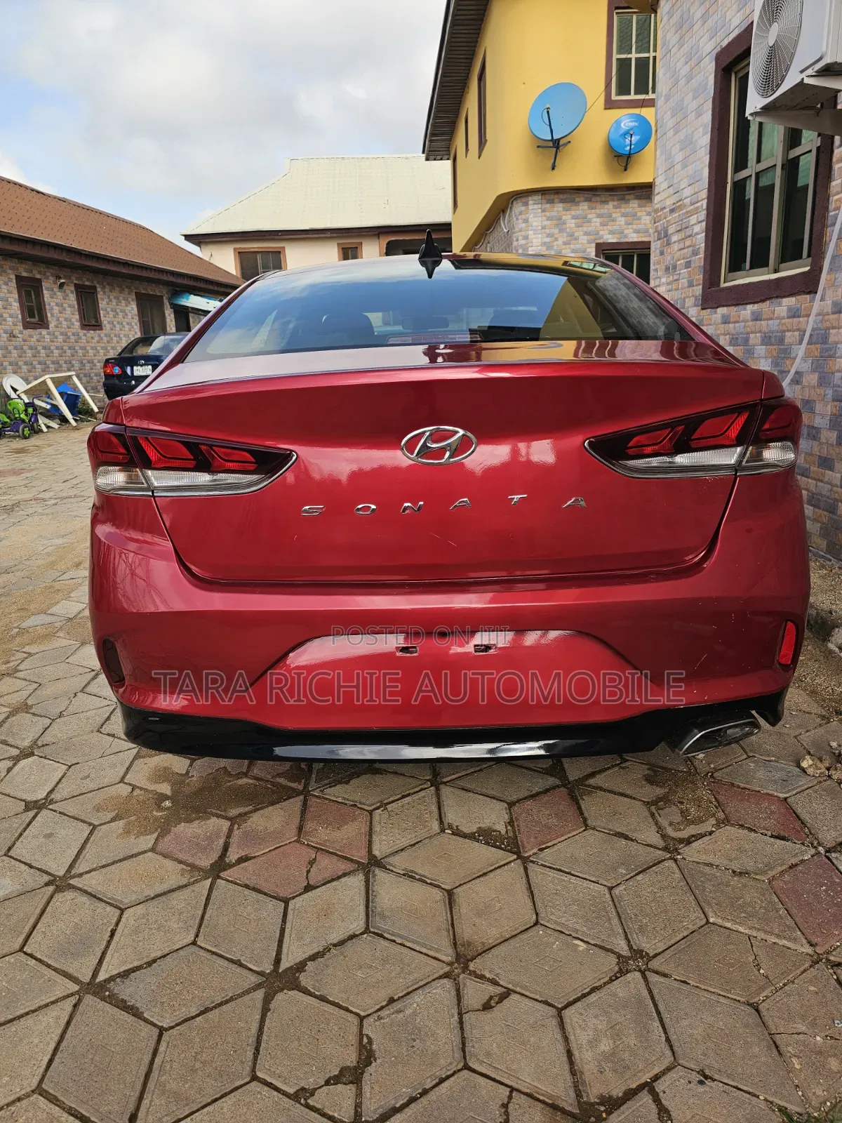 Hyundai Sonata SE 2018 Red