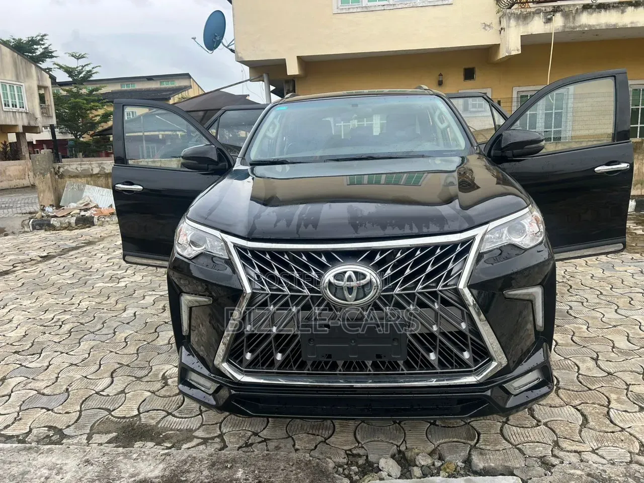 Toyota Fortuner 2019 Black