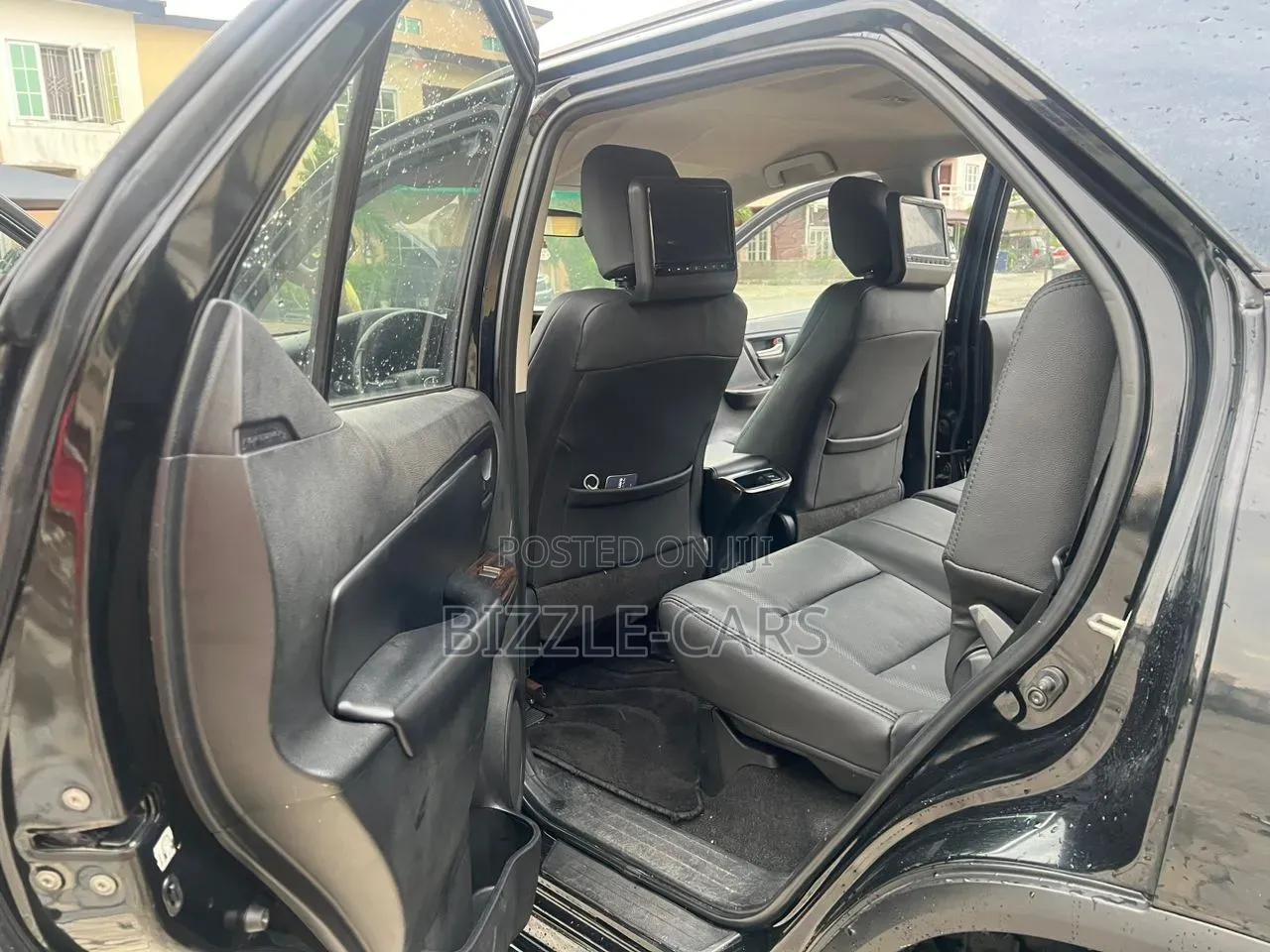 Toyota Fortuner 2019 Black