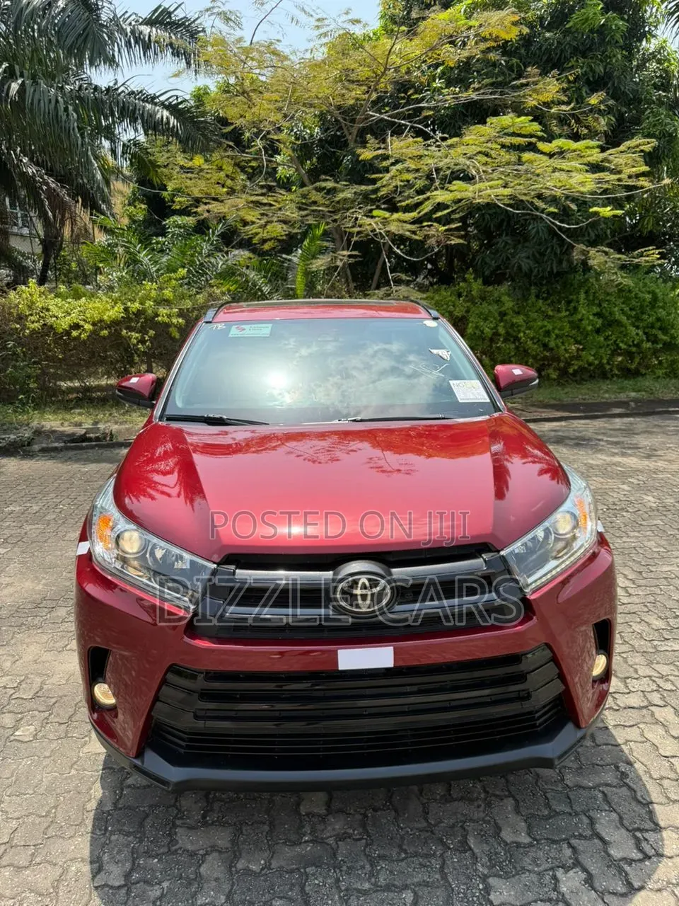 Toyota Highlander SE 4x4 V6 (3.5L 6cyl 8A) 2018 Red