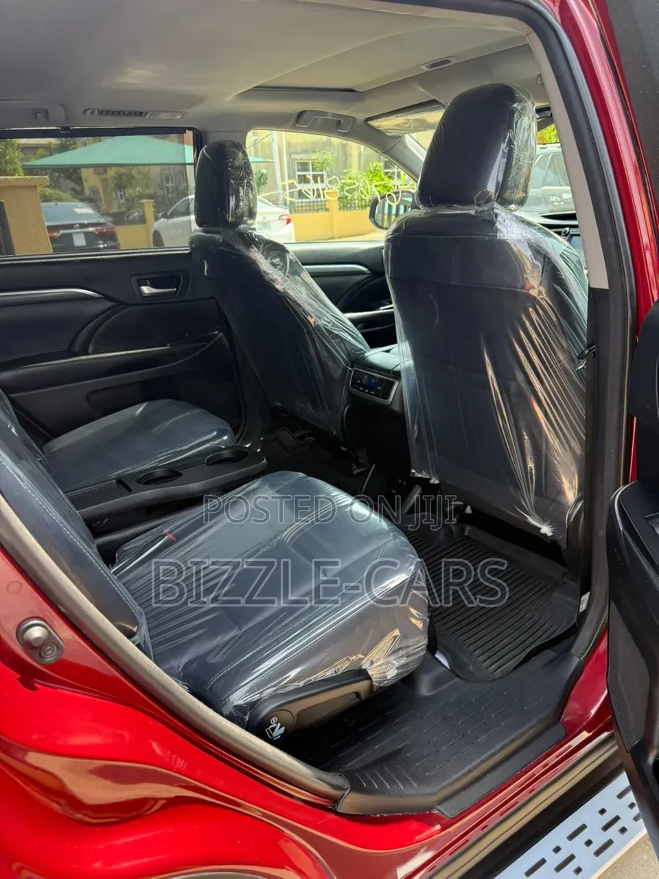 Toyota Highlander SE 4x4 V6 (3.5L 6cyl 8A) 2018 Red