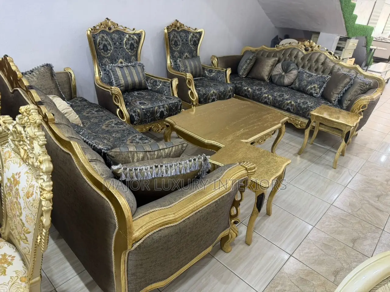 Quality Turkey Royal Chair