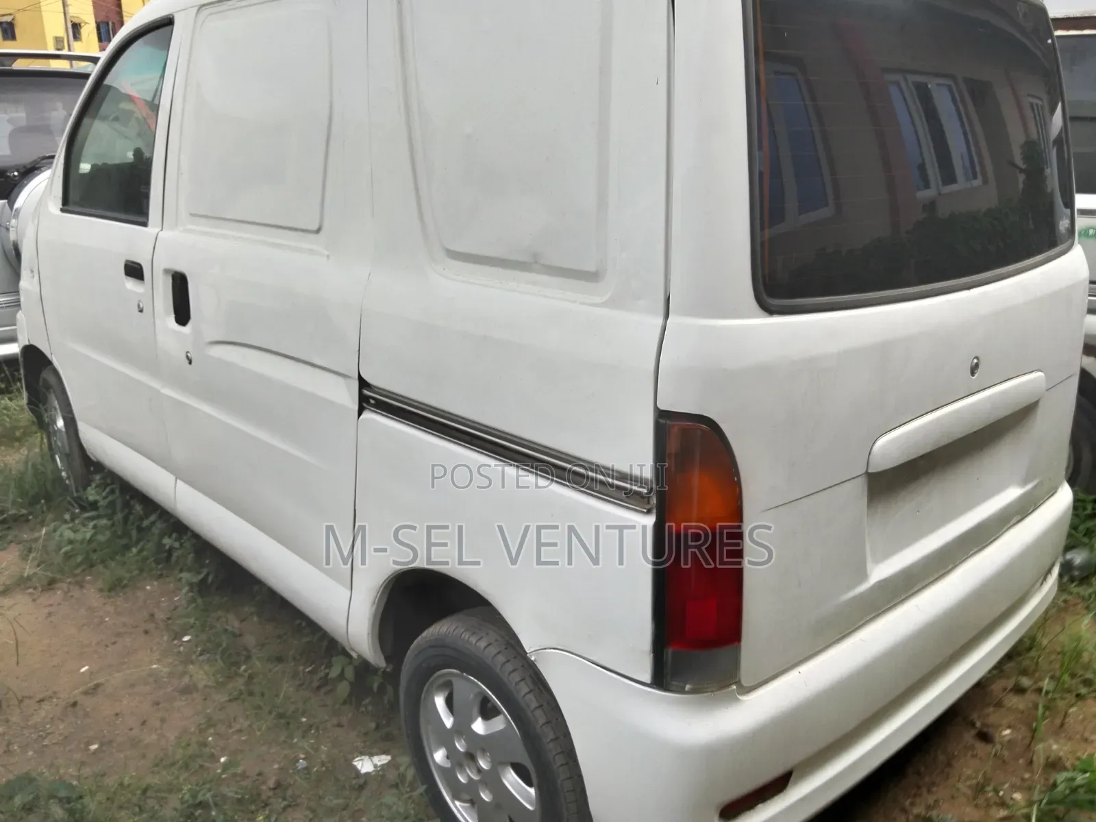 Daihatsu Hijet 2001 White