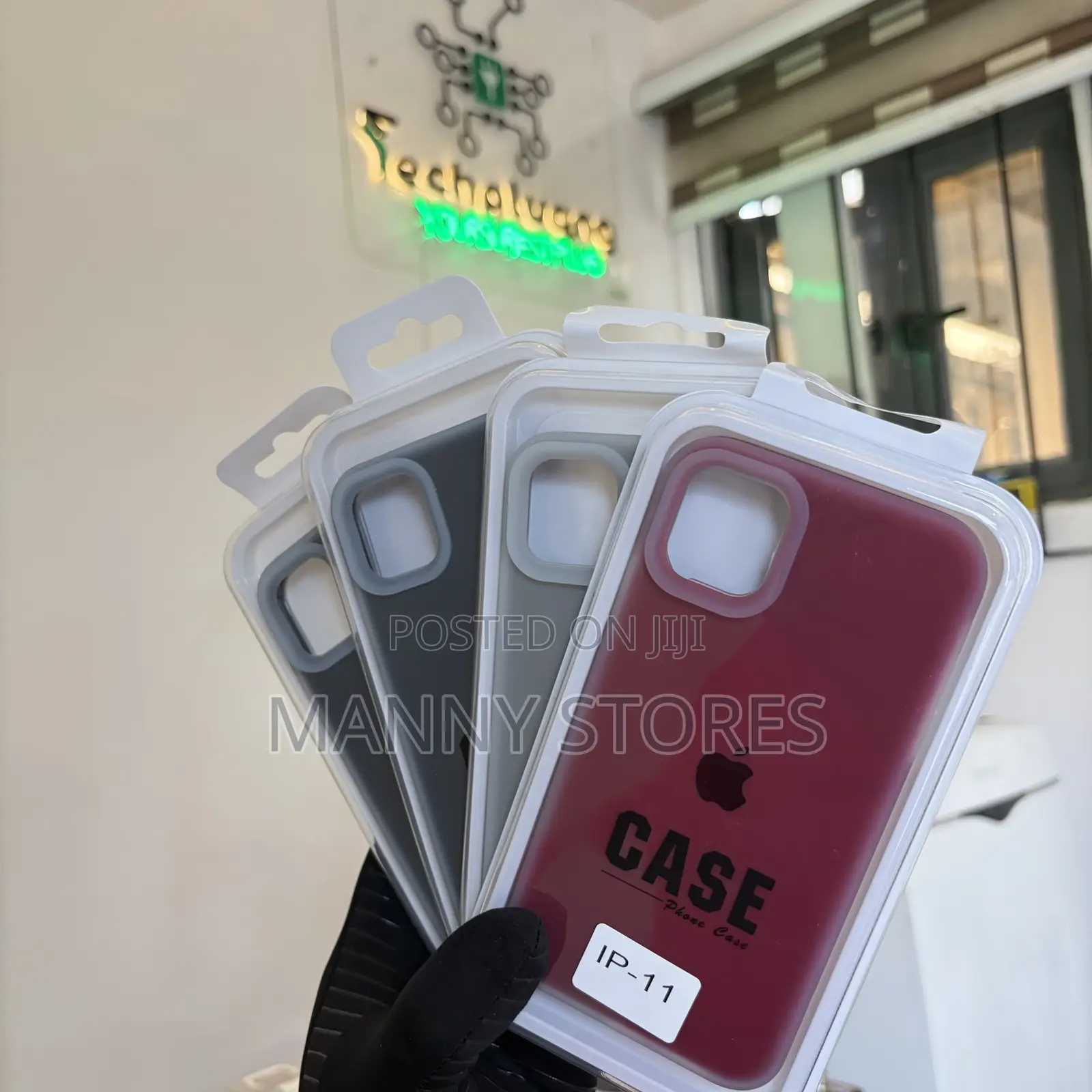 iPhone 11 Silicone Pouch
