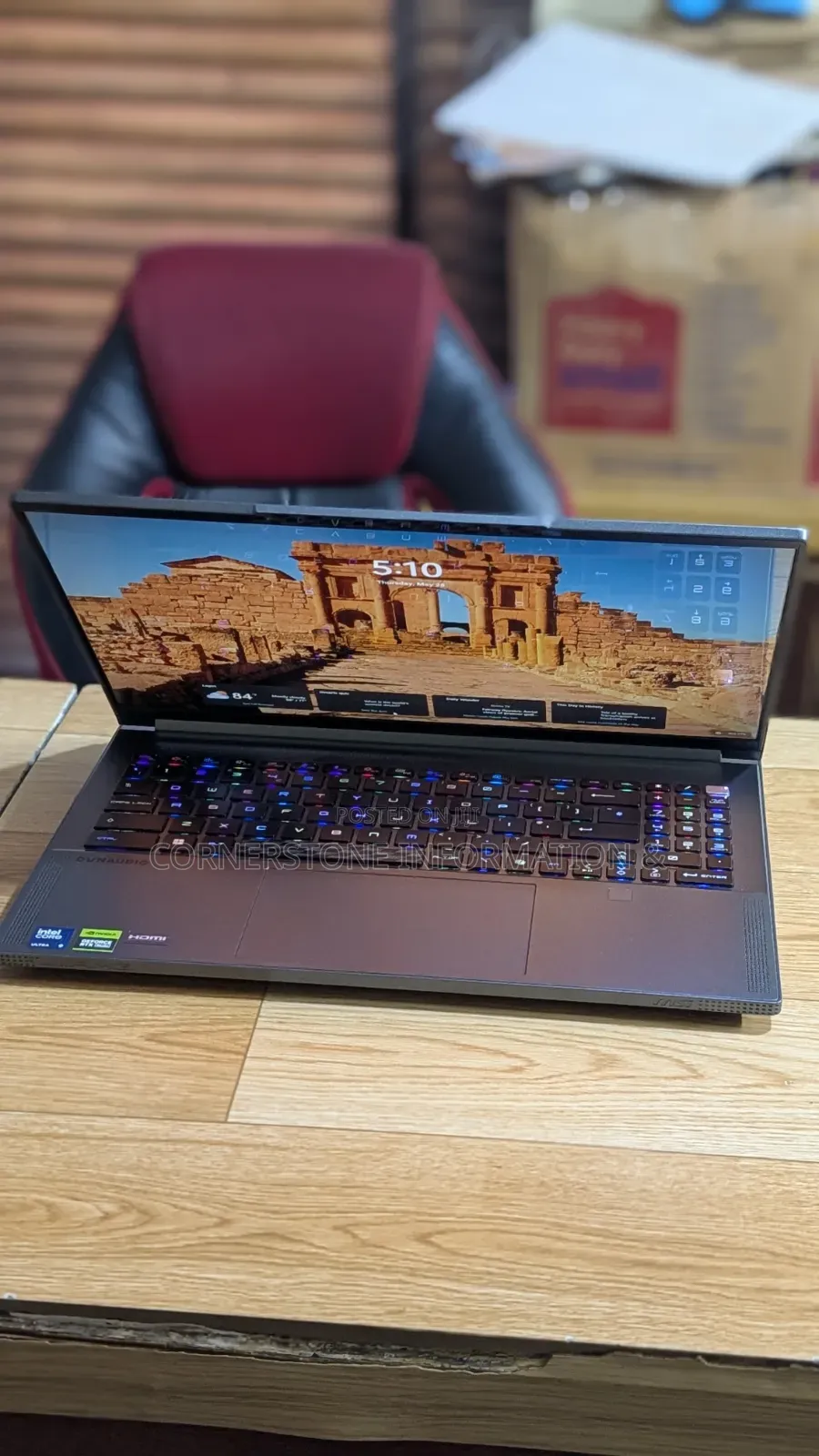 Laptop MSI Stealth 16 Studio A13VG 32GB Intel Core Ultra 9 SSD 2T