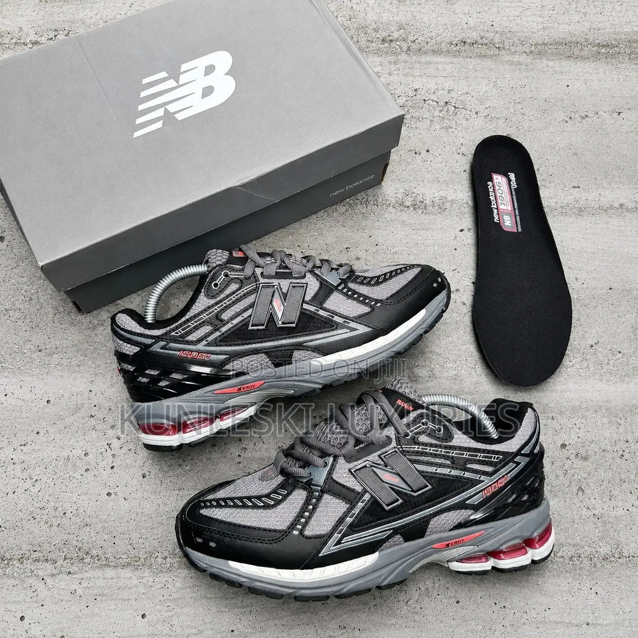 Original New Balance 1960u Black Castle Rock Team Red Sneakers