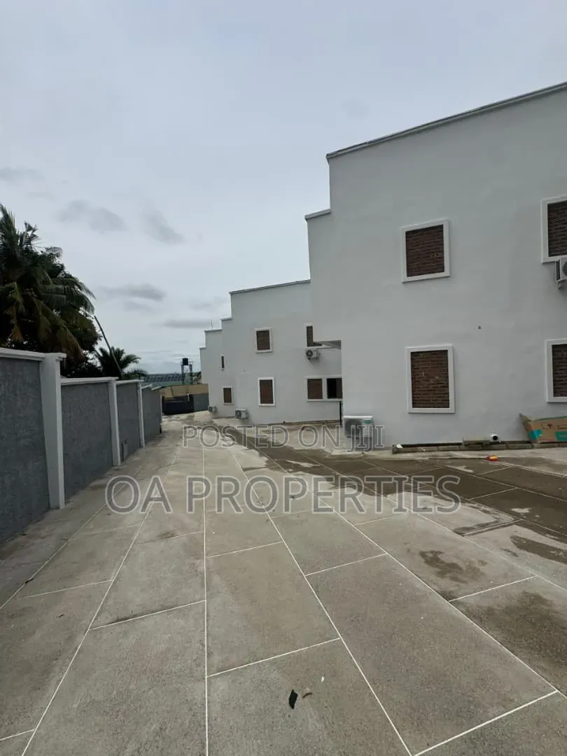 4bdrm Duplex in Ibadan for rent