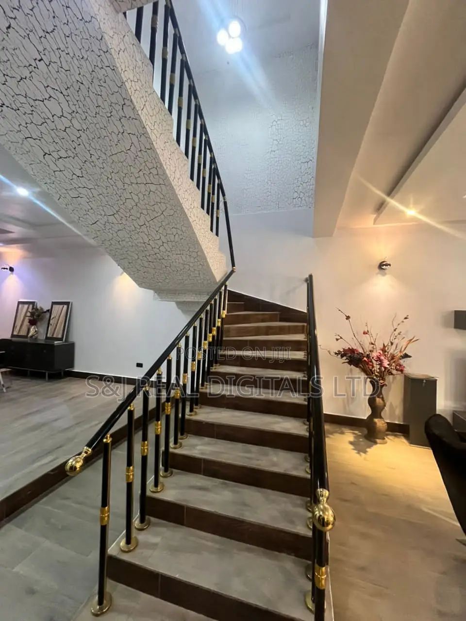 Furnished 4bdrm Duplex in FHA for sale