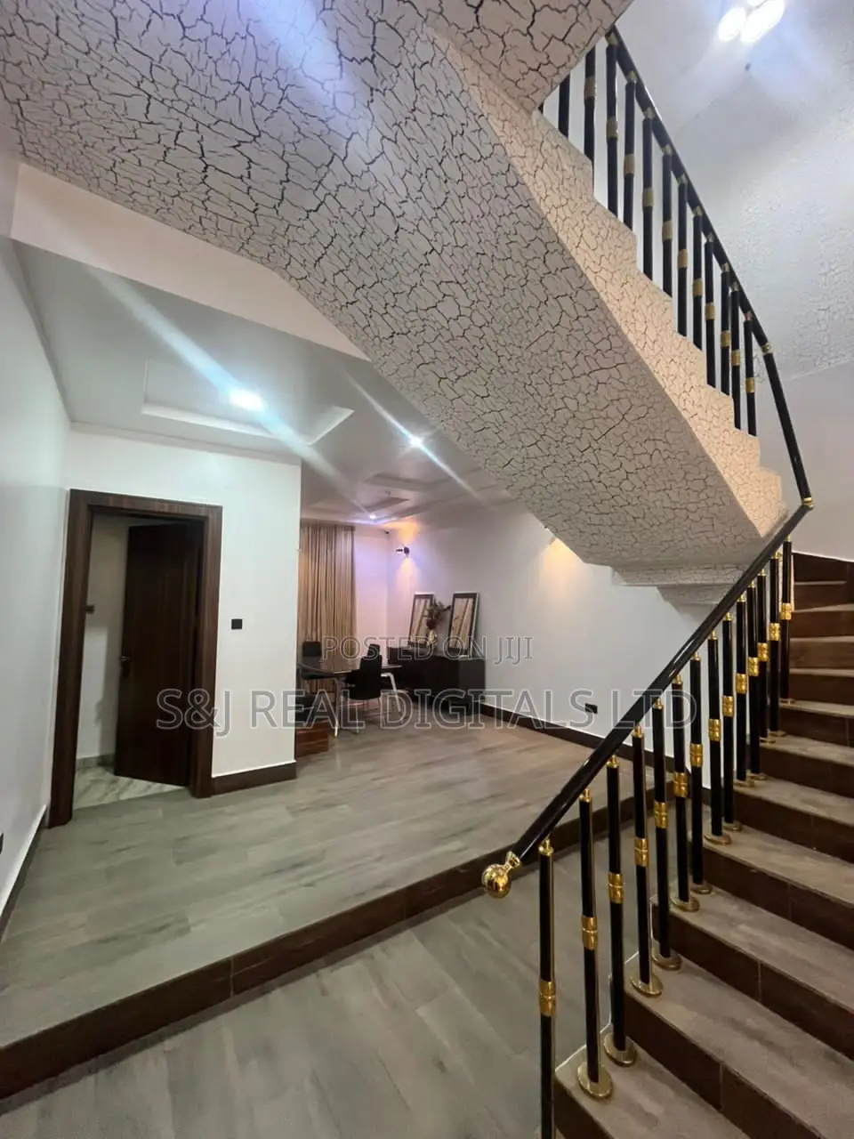 Furnished 4bdrm Duplex in FHA for sale