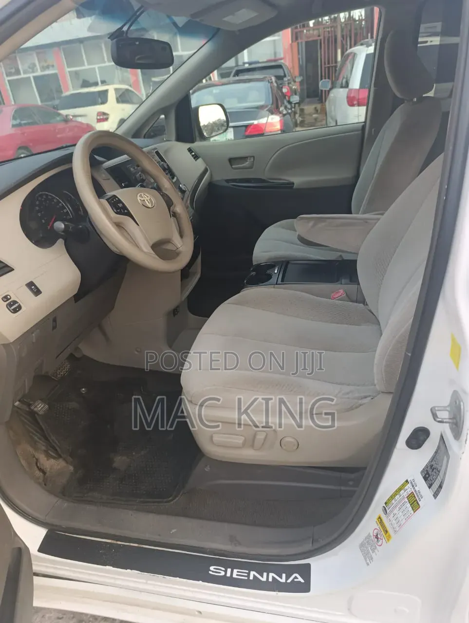 Toyota Sienna 2011 White