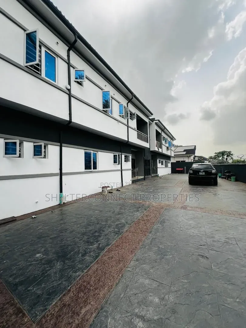 3bdrm Apartment in Oregun for sale
