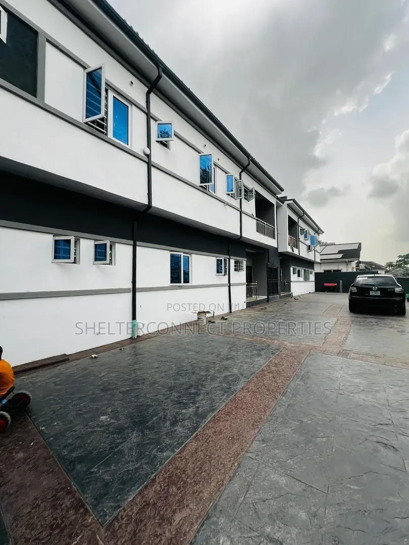 3bdrm Apartment in Oregun for sale