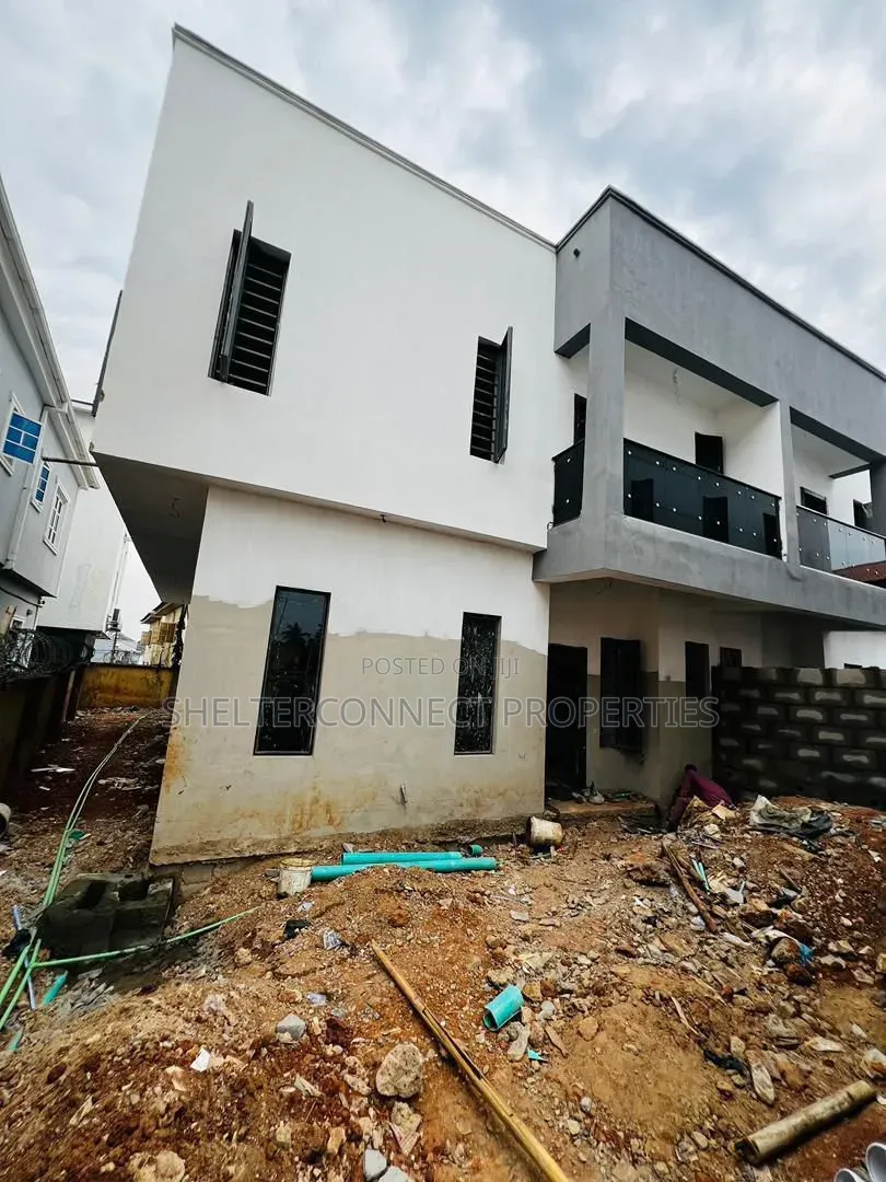 4bdrm Duplex in GRA Phase 1 for sale