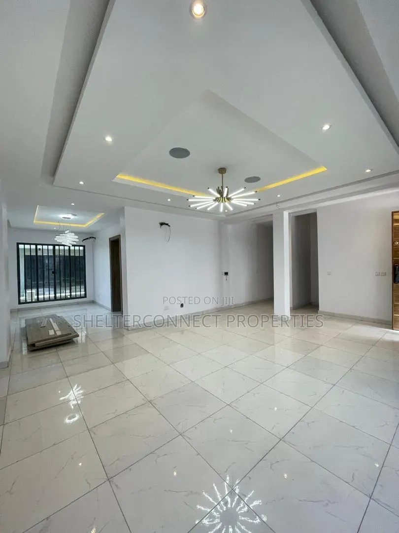 4bdrm Duplex in Osapa london for sale