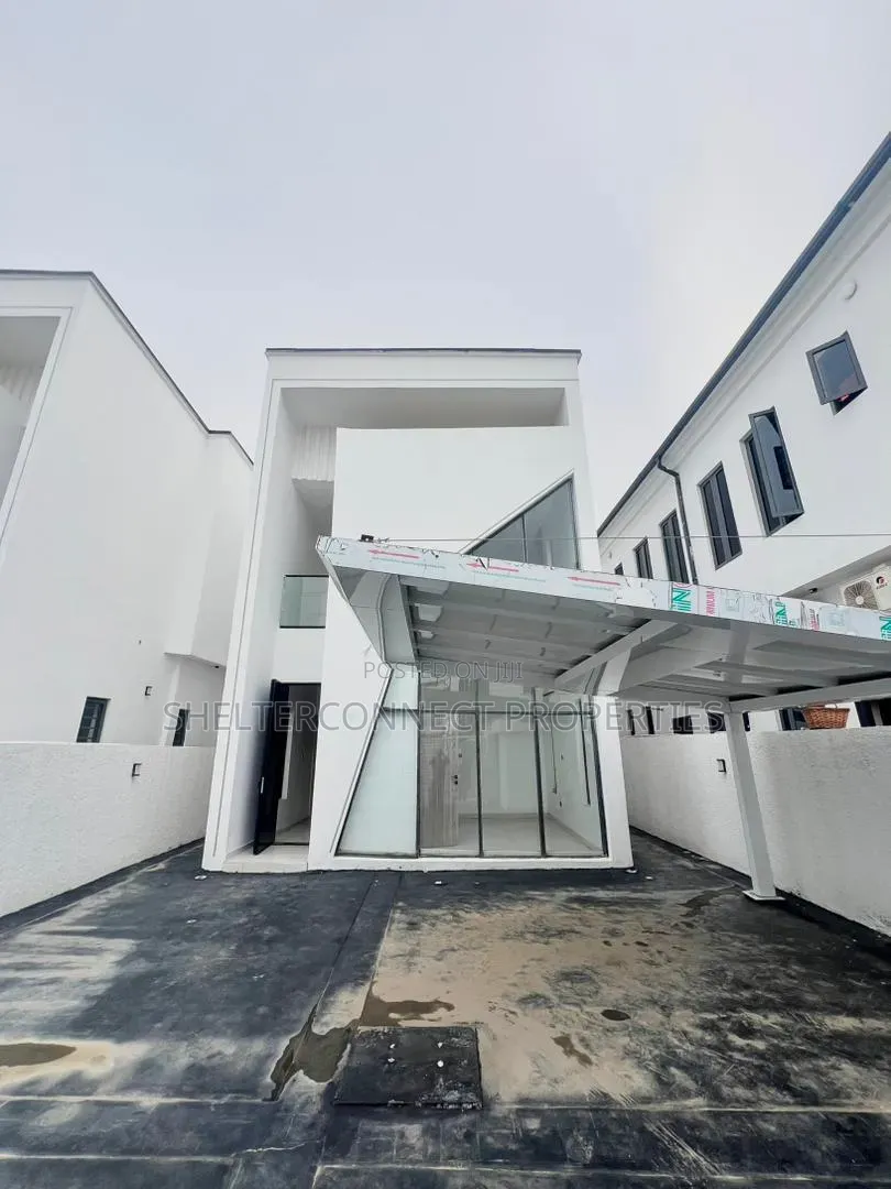 5bdrm Duplex in Lekki Expressway for sale