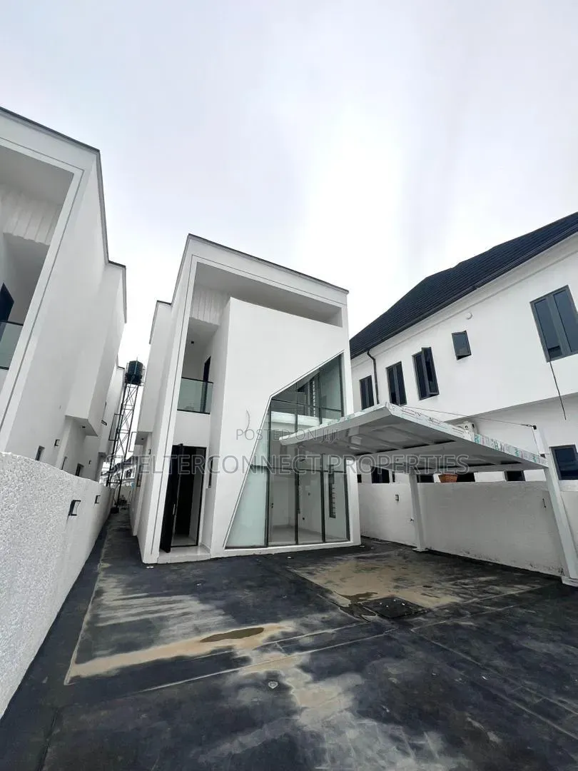 5bdrm Duplex in Lekki Expressway for sale