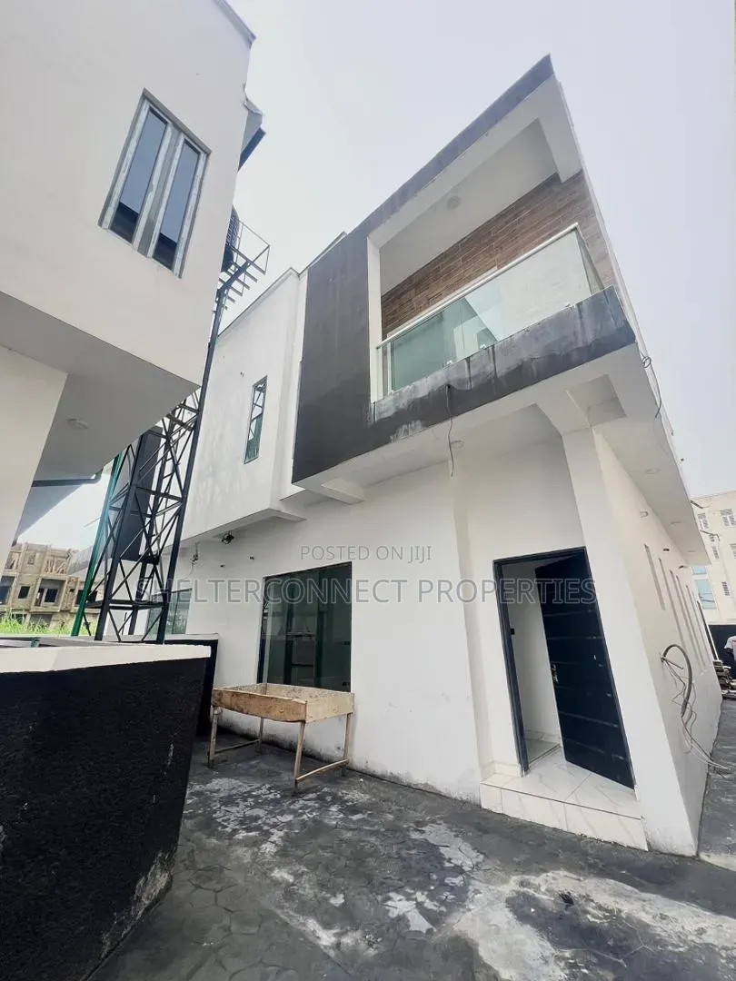 4bdrm Duplex in Lekki Expressway for sale