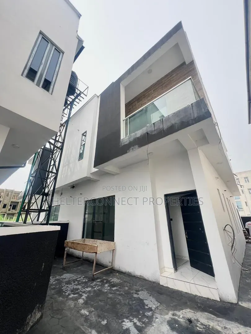 4bdrm Duplex in Lekki Expressway for sale