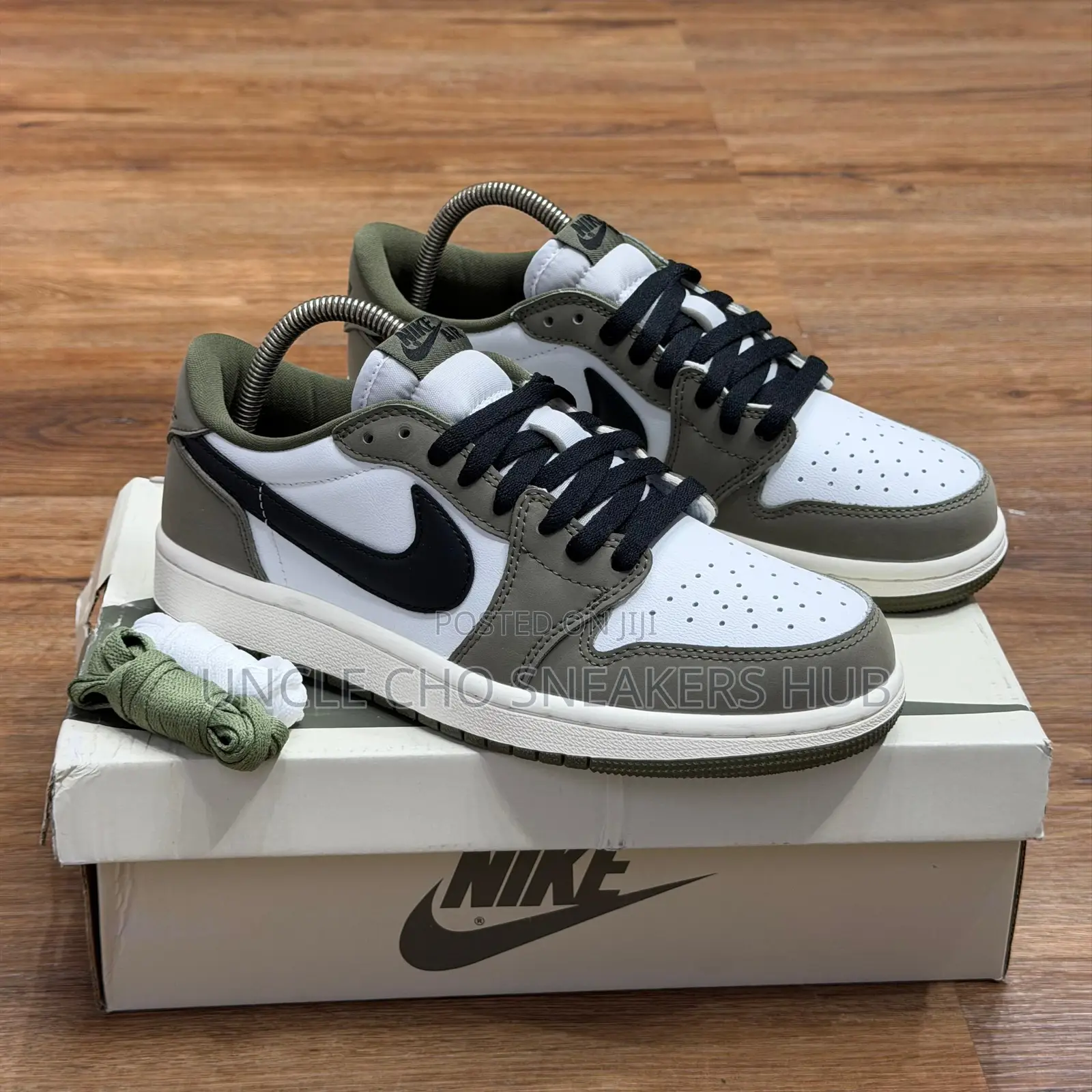 Air Jordan 1 Retro Low