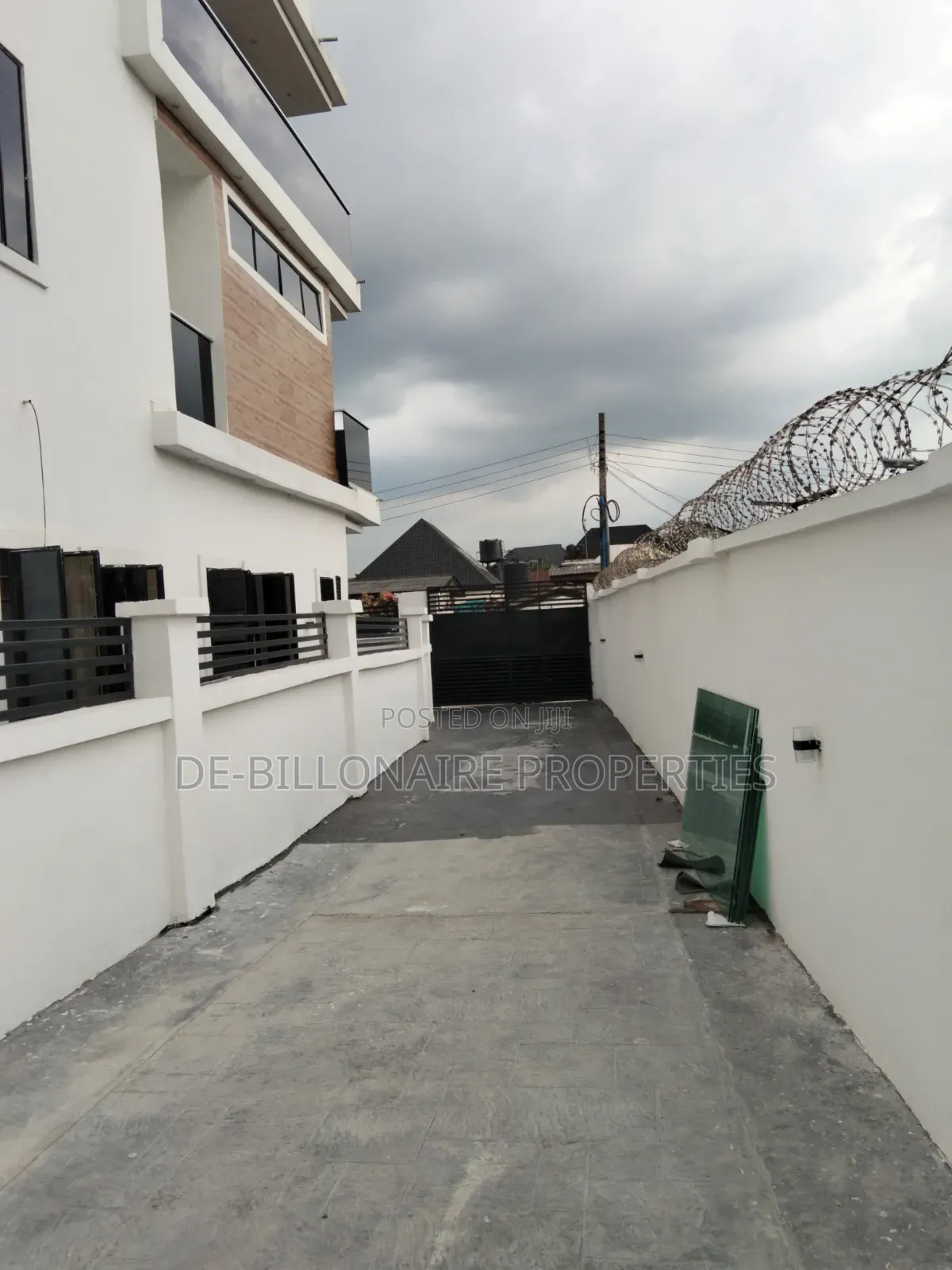4bdrm Duplex in Aladinma, Owerri for sale