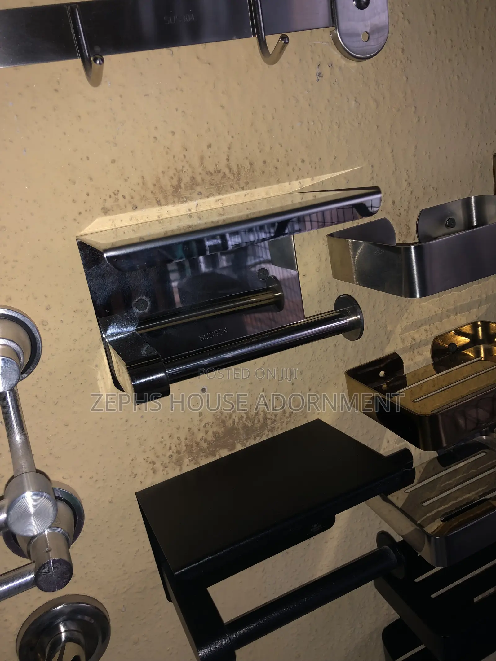 Toilet Tissue Holder