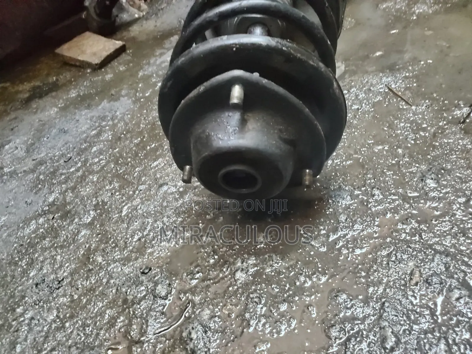 Complete Shock for Mitsubishi Space Wagon 2003 Model