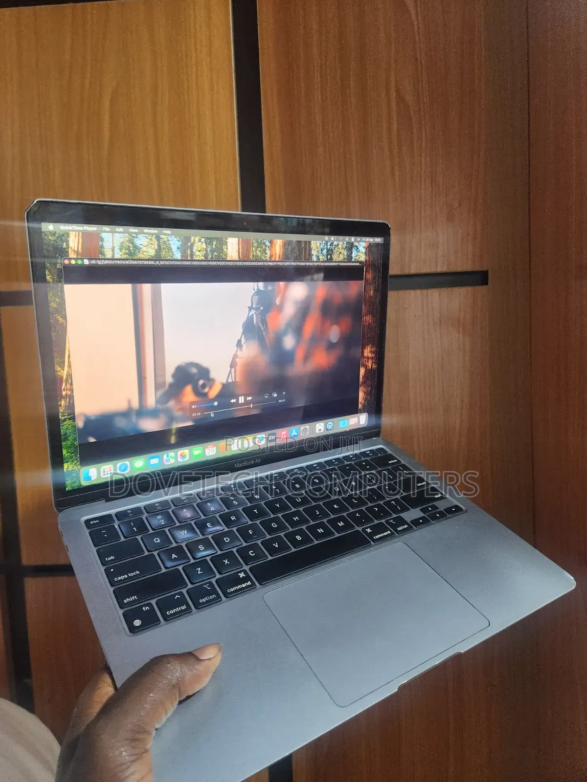 Laptop Apple MacBook Air 2020 M1 8GB Intel Core i5 SSD 256GB