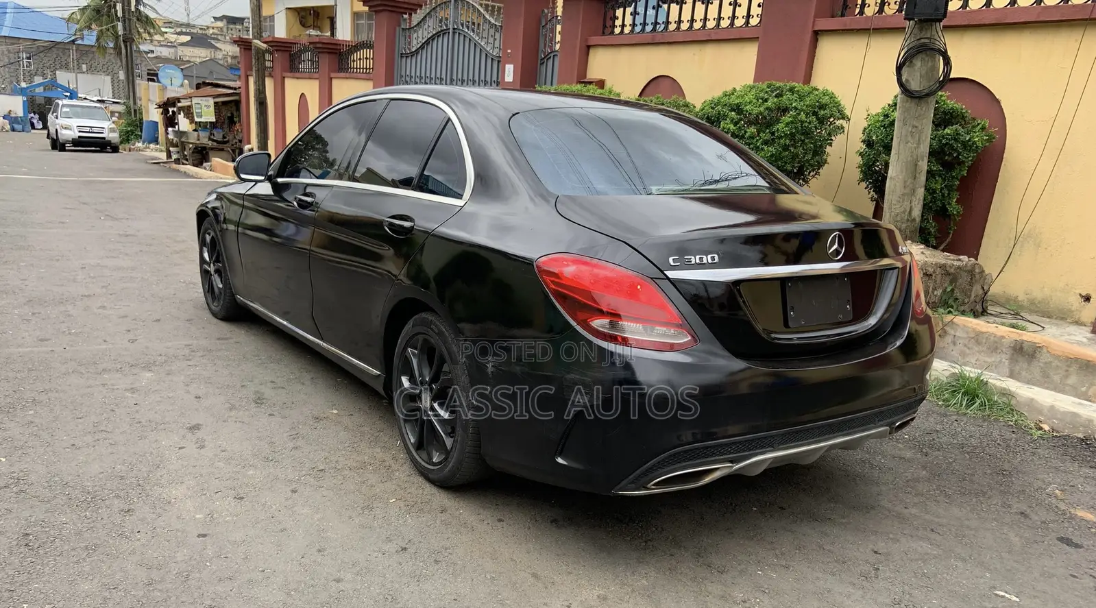 Mercedes-Benz C300 2016 Black
