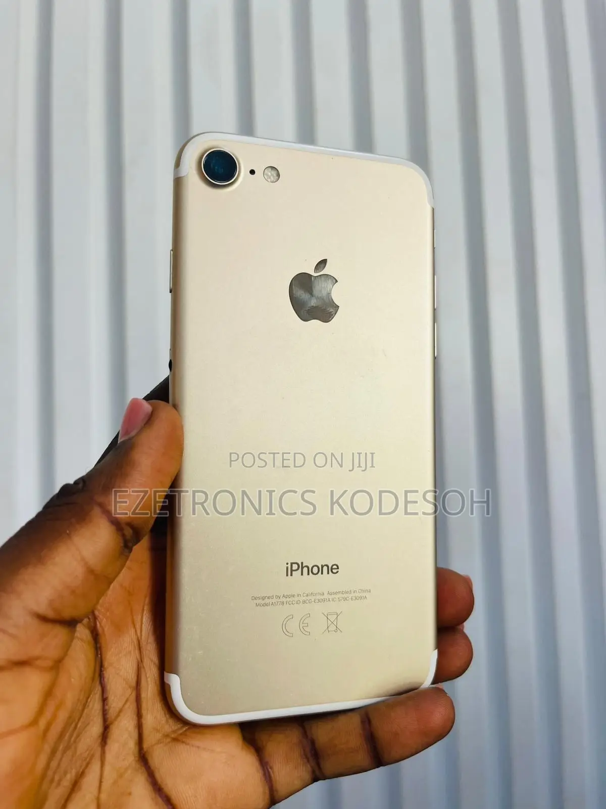 Apple iPhone 7 32 GB Gold