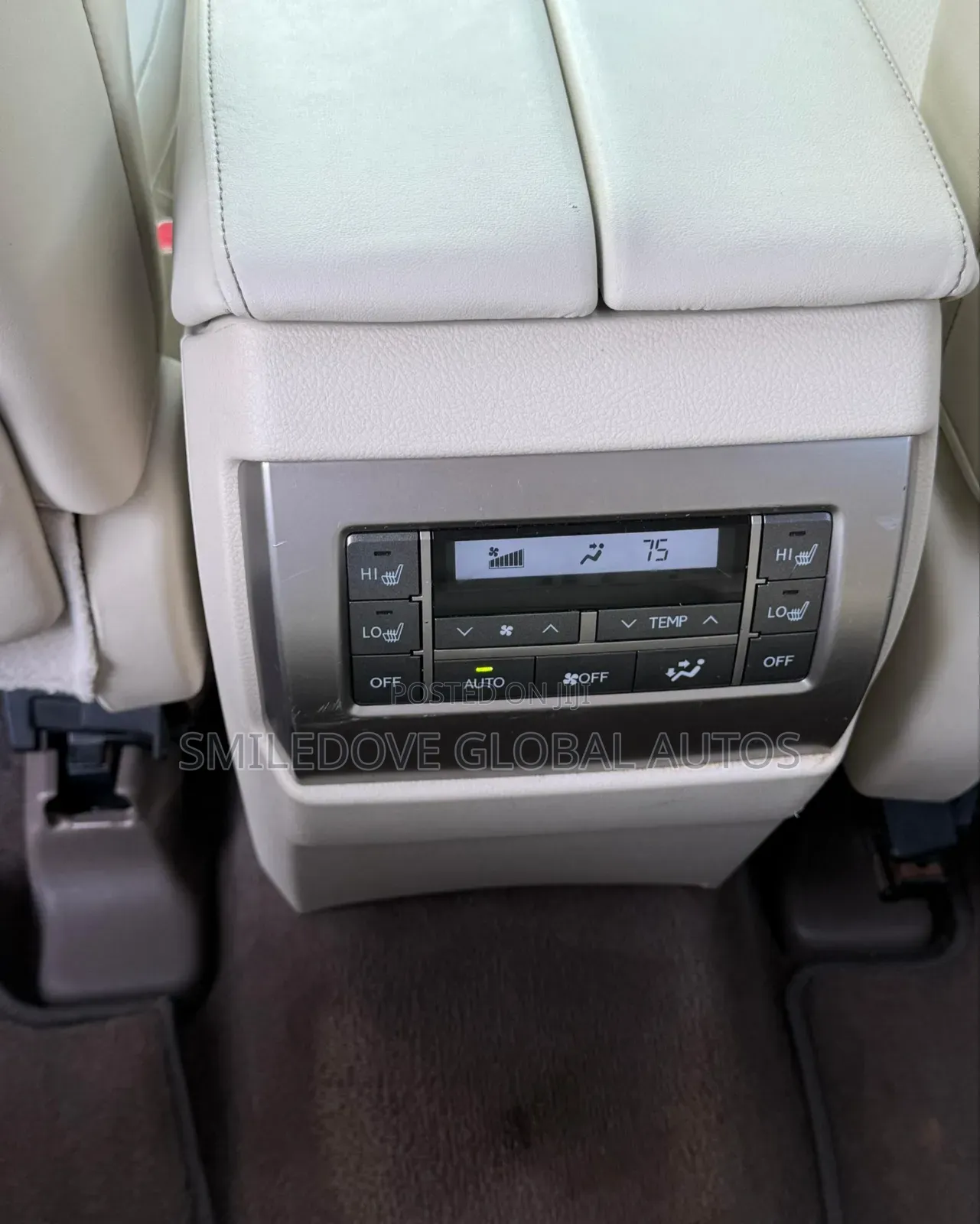Lexus GX 2013 Silver