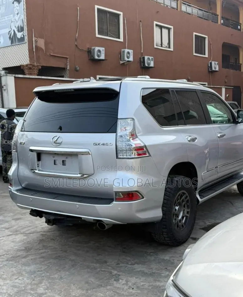 Lexus GX 2013 Silver