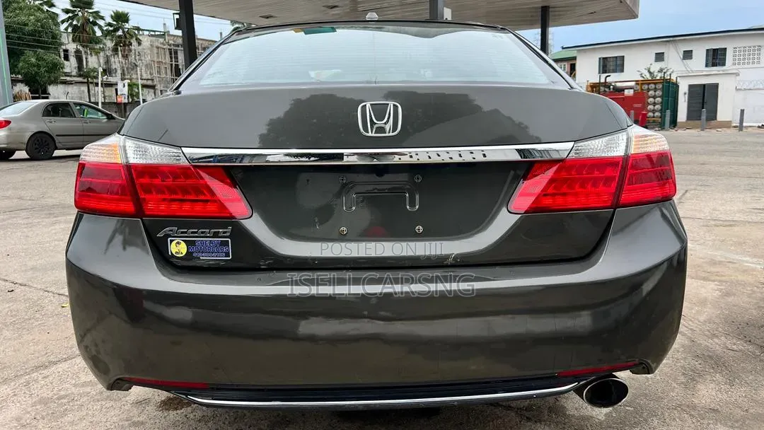 Honda Accord EX-L 4dr Sedan FWD (2.4L 4cyl 2A) 2013 Gray