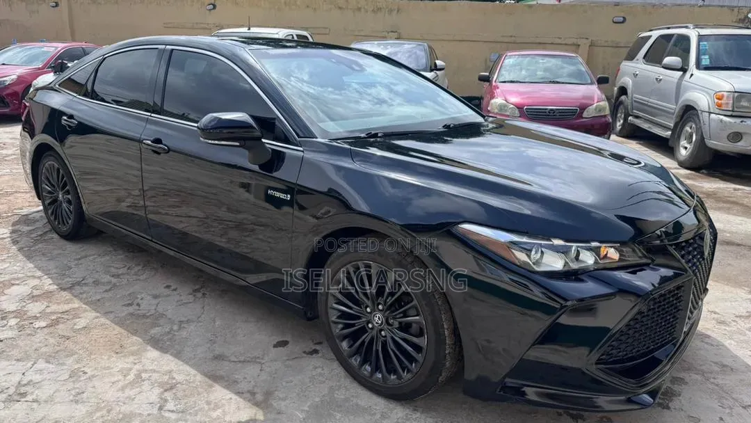 Toyota Avalon 2019 Black