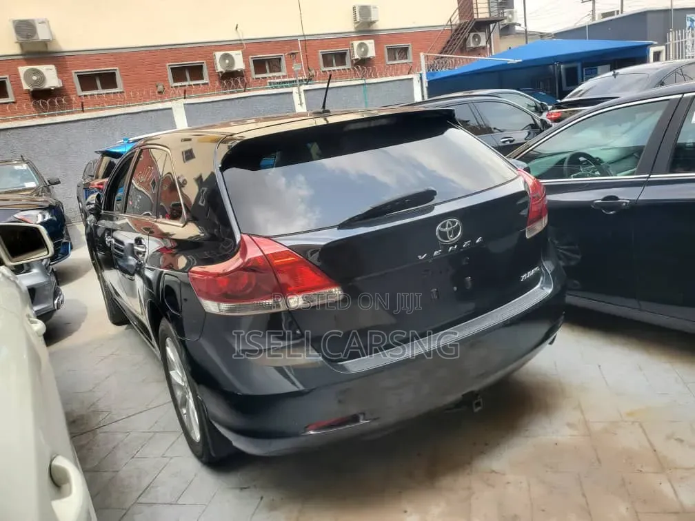 Toyota Venza XLE AWD 2013 Black