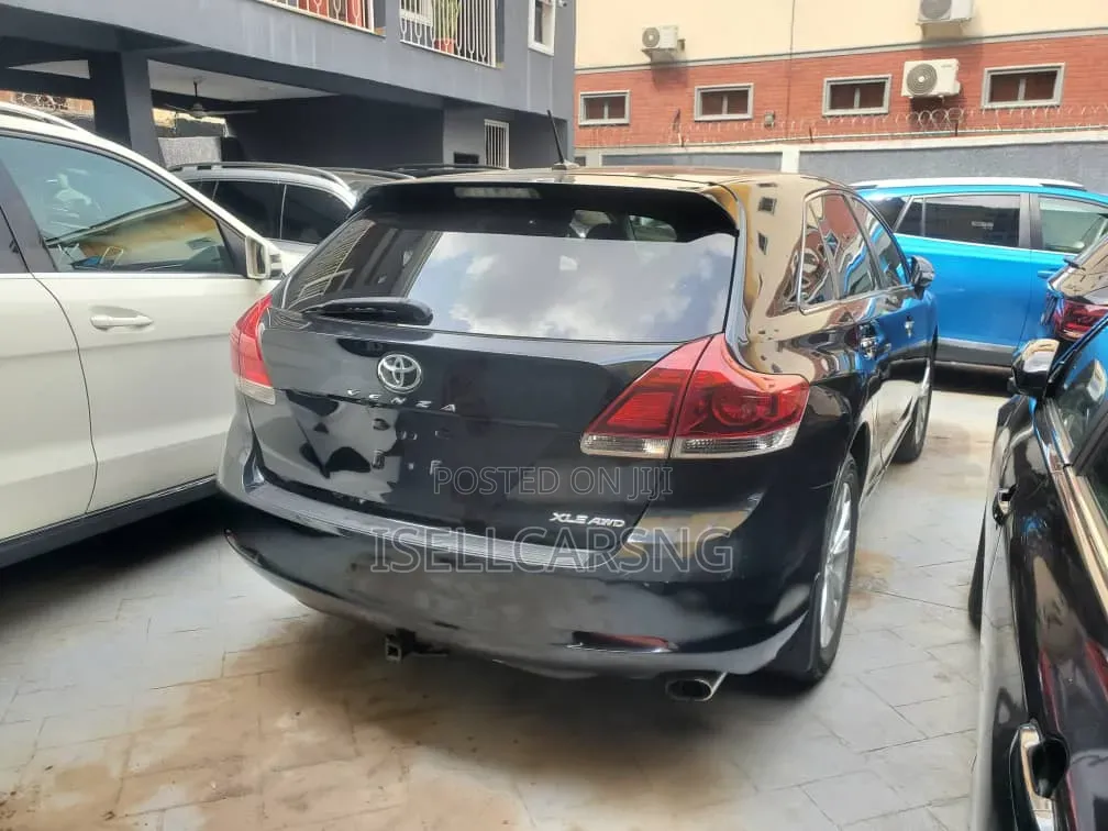 Toyota Venza XLE AWD 2013 Black