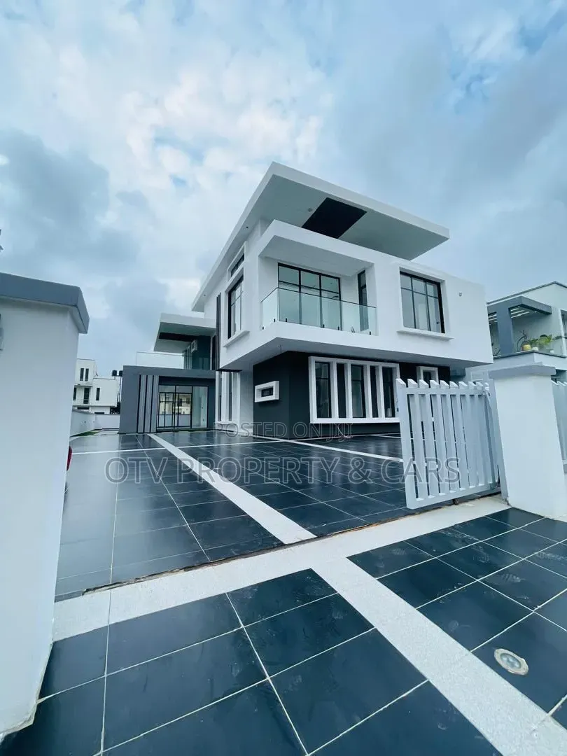 Furnished 5bdrm Duplex in Lekki Phase 2 for sale