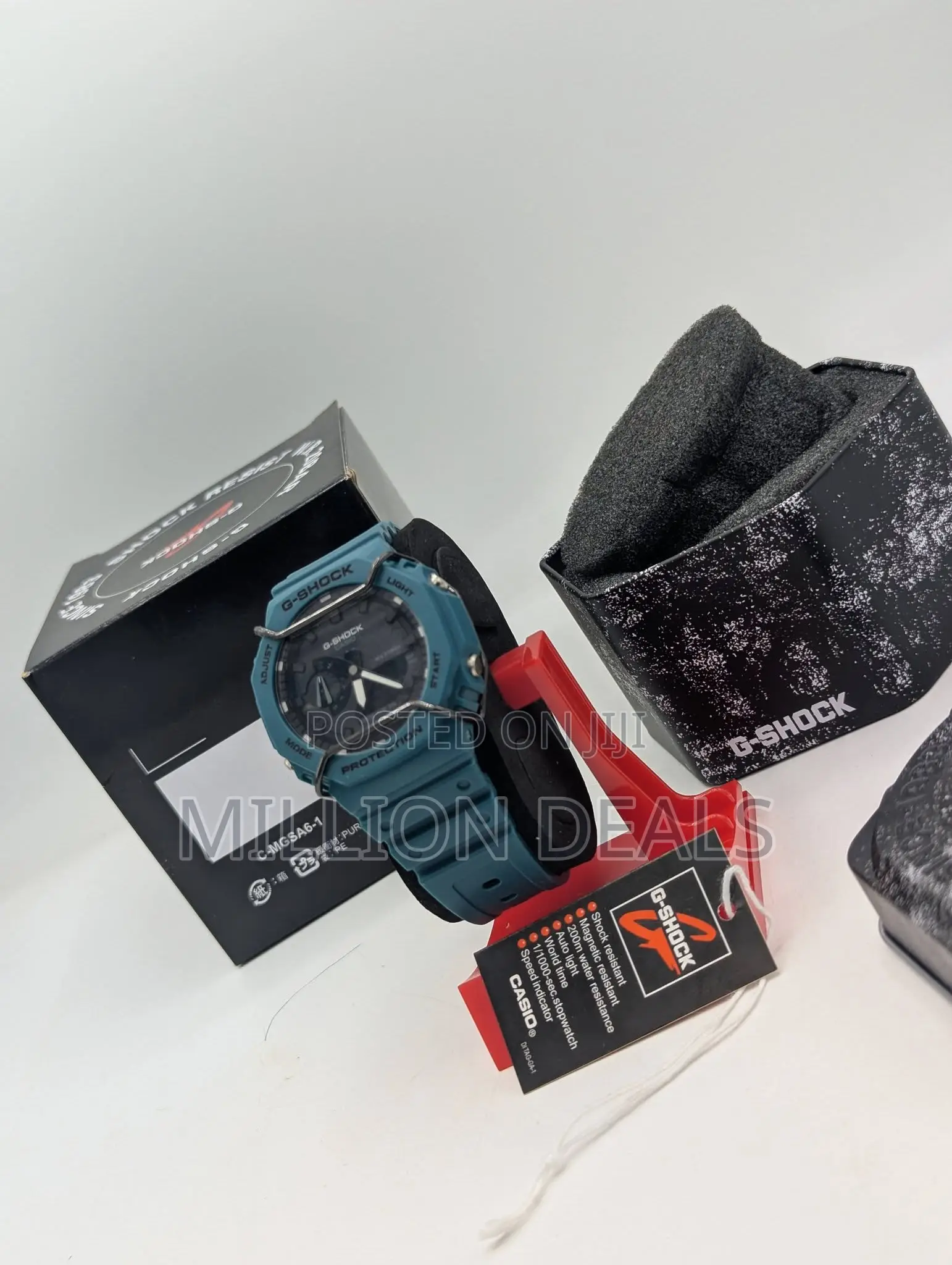Rubber Green Strap Luxe Men's Wrist Watch