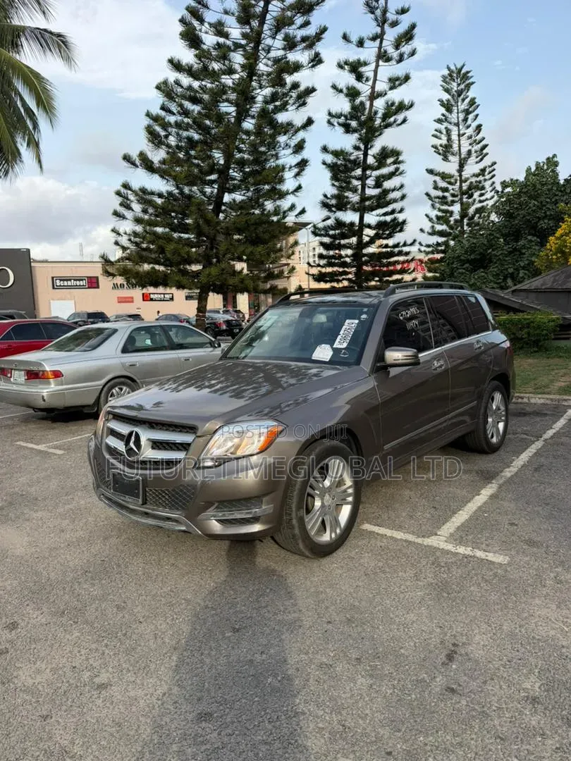 Mercedes-Benz GLK-Class 2013 Brown