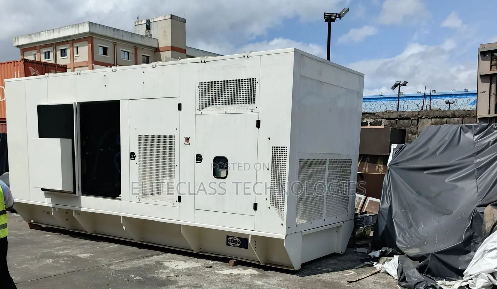 New Reliable Fg Wilson 1000kva Factory Soundproof Generator