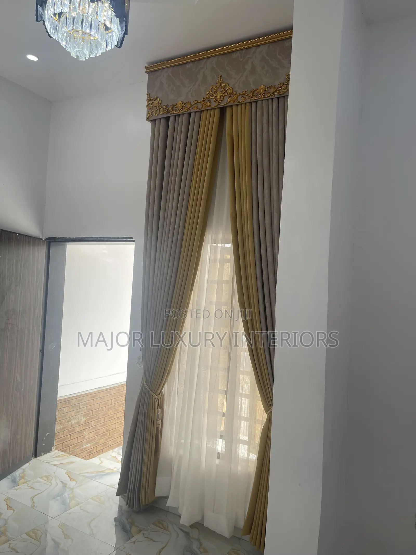 Turkey Curtains With Board Design
