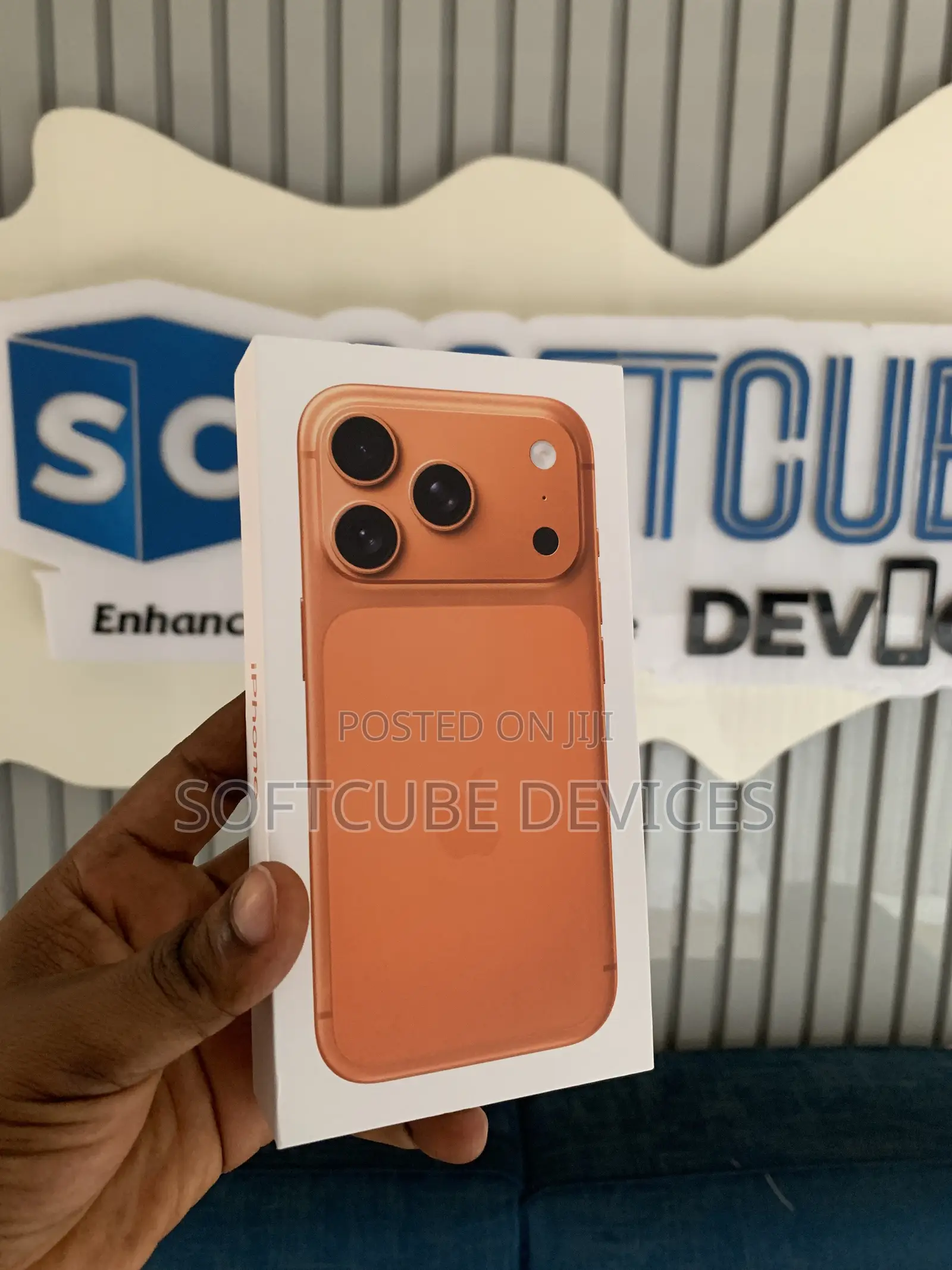 New Apple iPhone 17 Pro 1 TB Orange