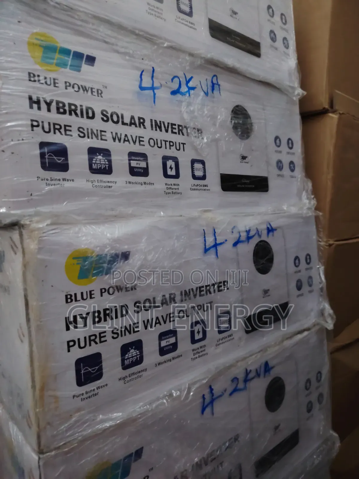 4. 2kva 24v Bluepower Hybrid Inverter
