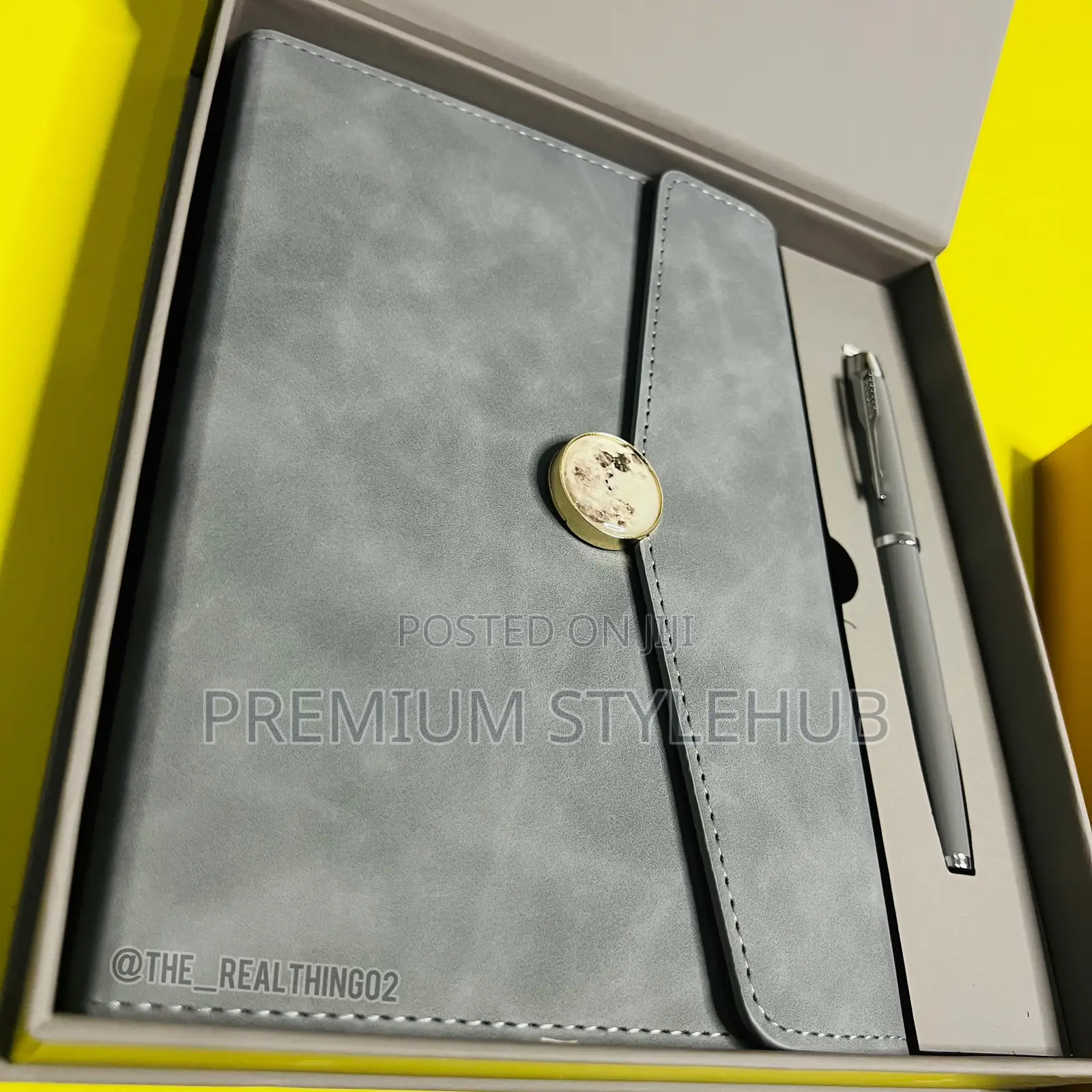 Luxury Journal(With Pen)