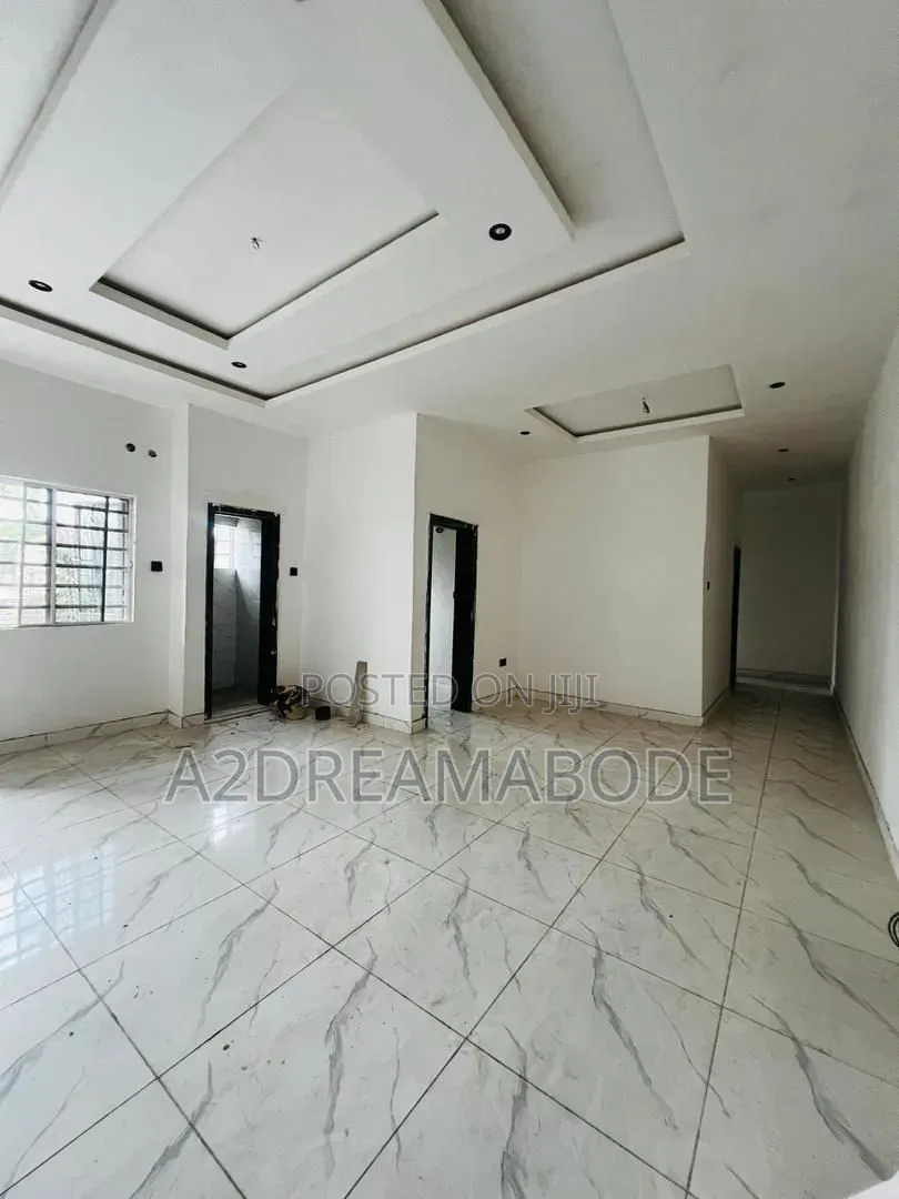 3bdrm Apartment in Oregun for sale