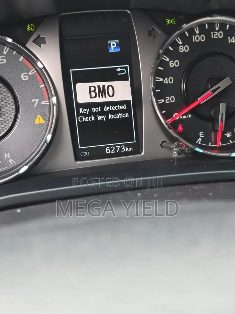 Toyota Hilux 2024 Black