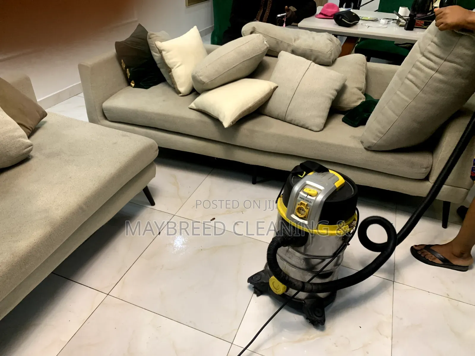 Top Sofa Cleaning Vacuuming 1
