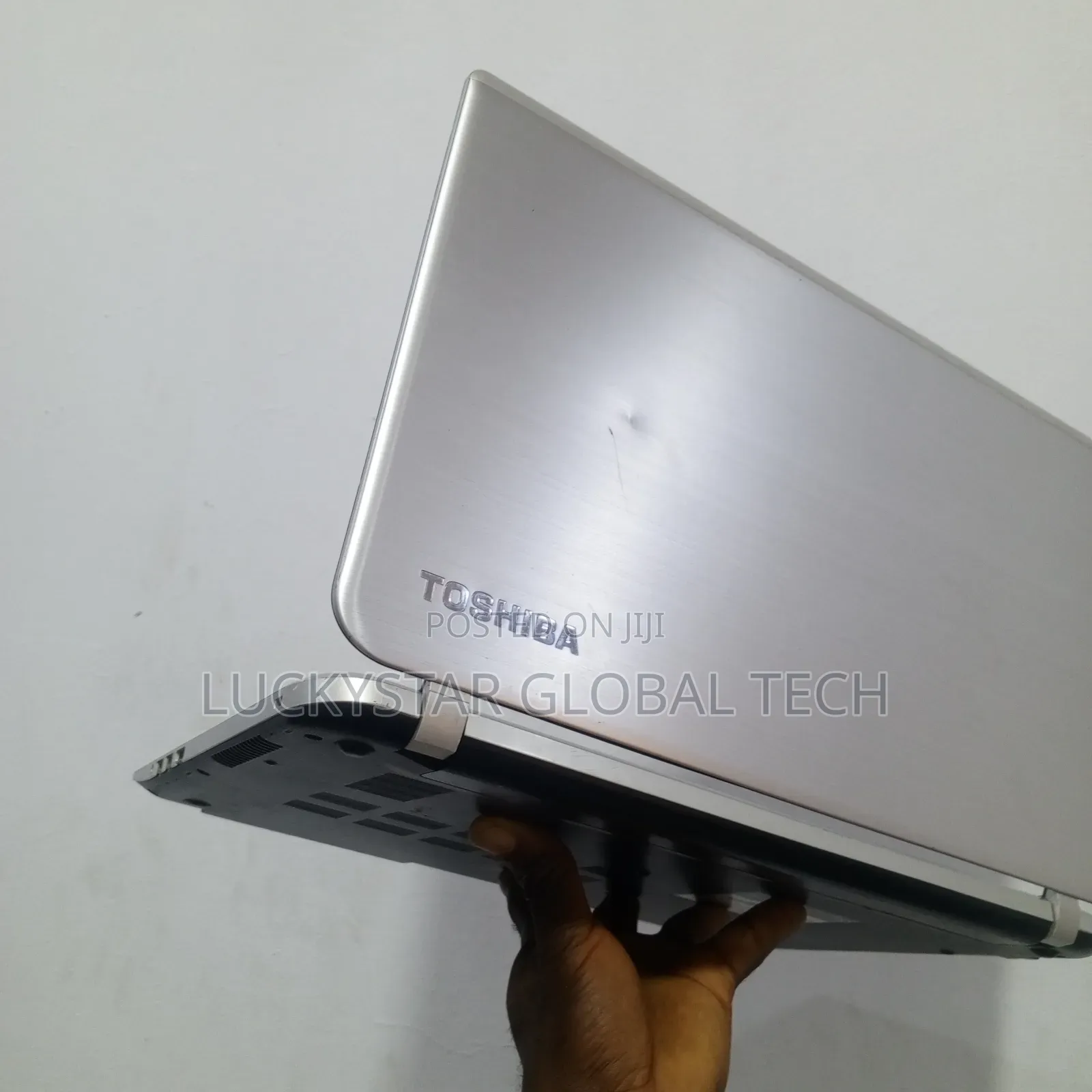 Laptop Toshiba Satellite C850 8GB Intel Core i7 HDD 500GB
