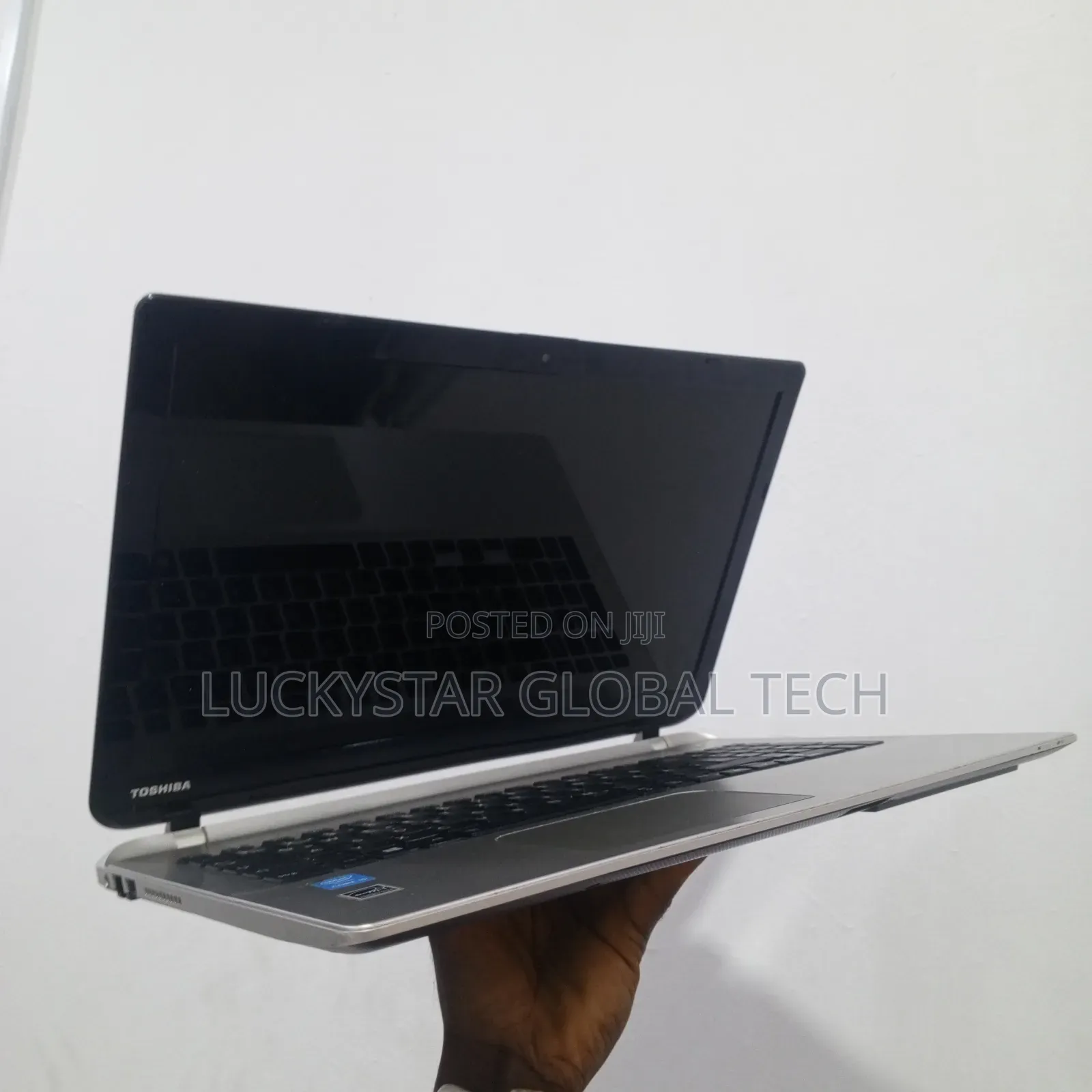 Laptop Toshiba Satellite C850 8GB Intel Core i7 HDD 500GB