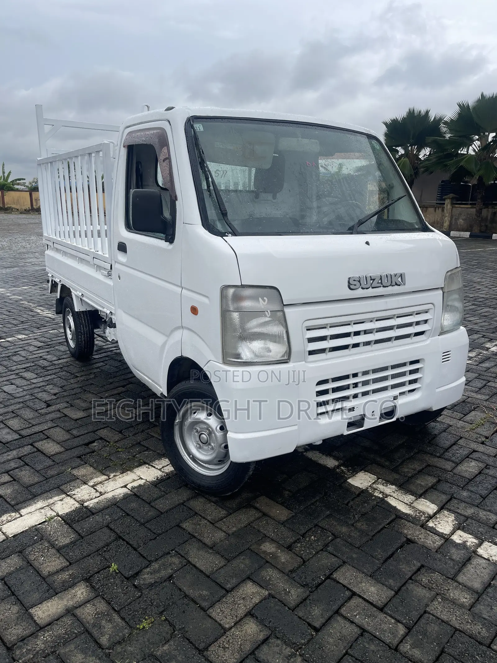 Suzuki APV Minibus 2012 White